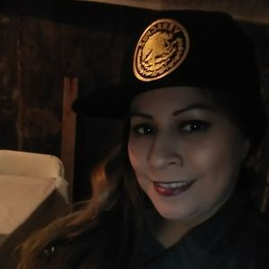 Meet your Posher, La nena